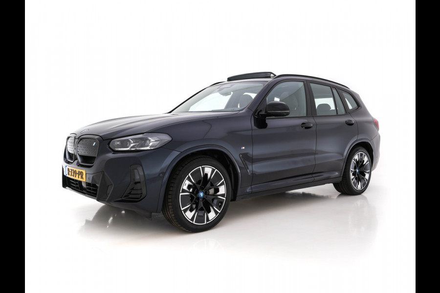 BMW iX3 High-Executive M-Sport-Pack 80 kWh [ 3-Fase ] (INCL-BTW) *PANO | VERNASCA-VOLLEDER | HEAD-UP | ADAPT.CRUISE | FULL-LED | HARMAN/KARDON-SURROUND | BLIND-SPOT | MEMORY-PACK | SPORT-SEATS | VIRTUAL-COCKPIT | SURROUND-VIEW  | DAB | NAVI-FULL