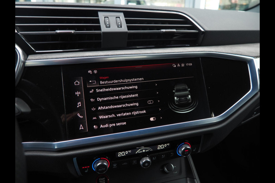 Audi RS Q3 Sportback / RS Stoelen / Sonos / Pano / 360 / Adaptive / Keyless / Ambient / Carbon / Blind spot