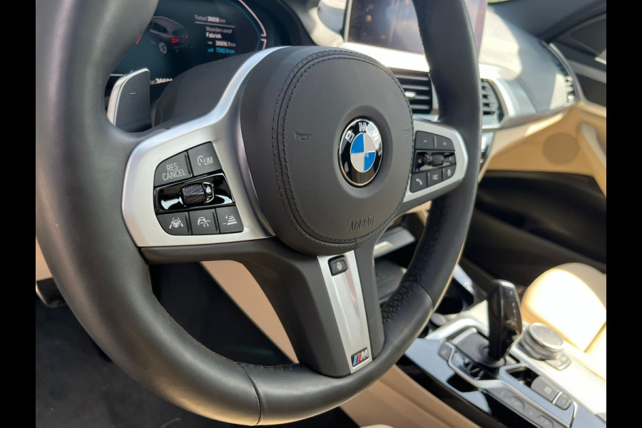 BMW X3 xDrive30e M Sport Plug in Hybrid PHEV | Panodak | Lederen Sportstoelen Memory & Ventilatie | Adaptive Cruise | 360 Camera | Head Up |