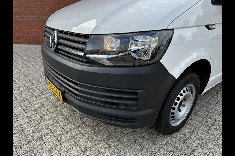 Volkswagen Transporter L2H1 150PK Automaat 2x schuifdeur Airco Navi Carplay Cruise Parkeersensoren