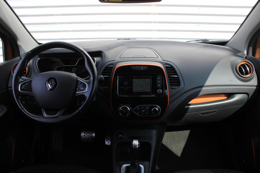 Renault Captur 1.2 TCe Intens | Navi | Automaat | 17" LM | Camera | Keyless | Cruise | Trekhaak |