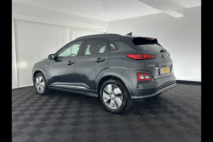 Hyundai Kona EV Fashion 64 kWh [3-Fase] (INCL-BTW) *HEAD-UP | VOLLEDER | ADAPTIVE-CRUISE | NAVI-FULLMAP | DAB+ | KEYLESS | CAMERA | ECC | PDC*