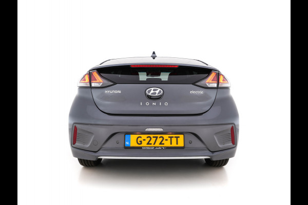 Hyundai IONIQ Premium EV 38 kWh (INCL-BTW) *VOLLEDER | FULL-LED | KEYLESS | NAVI-FULLMAP |  ADAPTIVE-CRUISE |  DAB | CAMERA | MEMORY-PACK | VIRTUAL-COCKPIT | LANE-ASSIST | COMFORT-SEATS | 16" ALU*