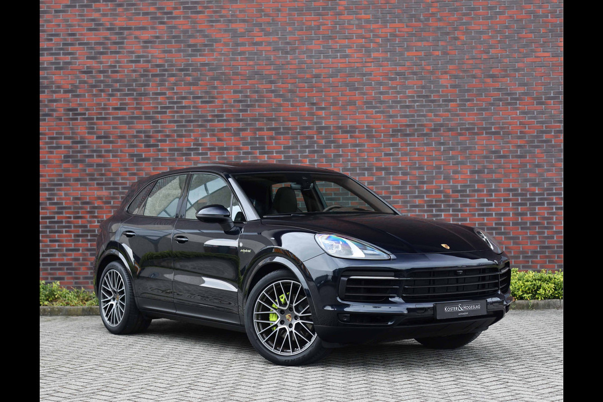 Porsche Cayenne 3.0 E-Hybrid *Pano*PASM*Chrono*HUD*360*