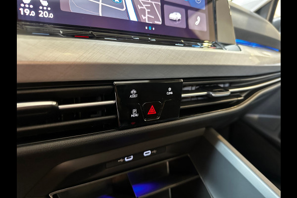 Volkswagen Golf 1.5 eTSI 150pk Style Black Edition | PANO | Camera | Matrix LED | Velours | Ambient | ACC | Carplay | Nieuwstaat!