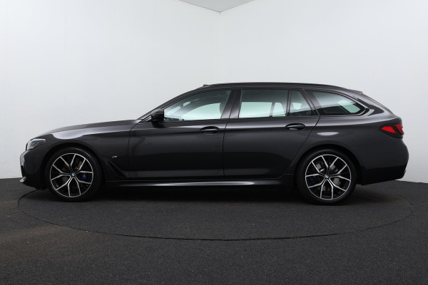 BMW 5 Serie Touring 530i High Executive Edition M-Sport FACE-LIFT (1e Eig, Dealer OnderH, NL-auto, Panorama, Trekhaak, LaserVOLL!)