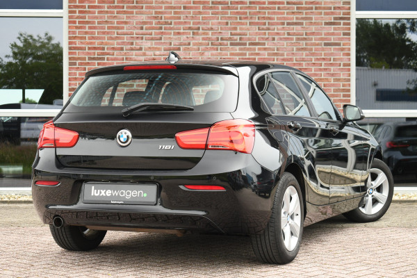 BMW 1-serie 116i 110pk Executive Navi Cruise Stoelverw PDC