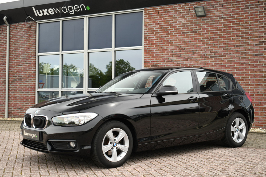 BMW 1-serie 116i 110pk Executive Navi Cruise Stoelverw PDC