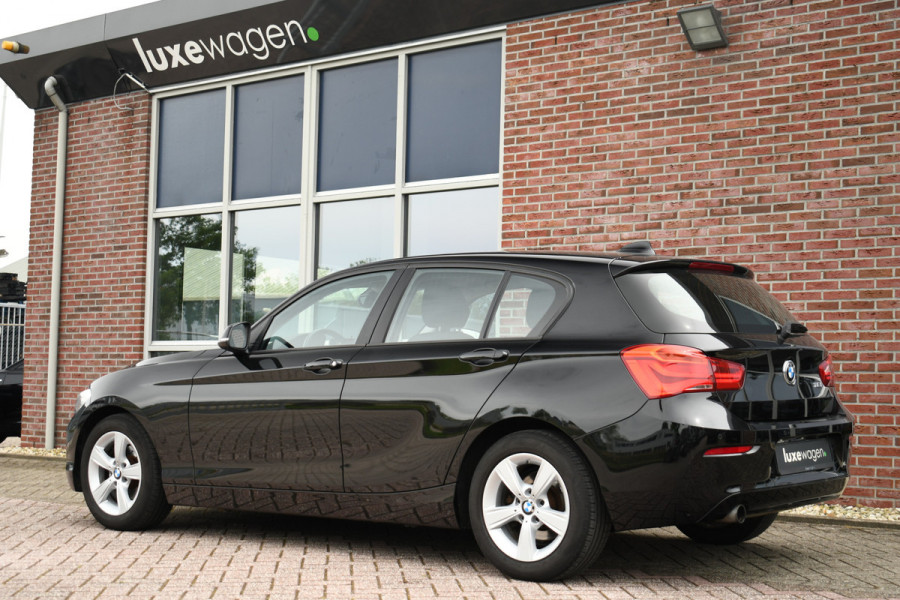 BMW 1-serie 116i 110pk Executive Navi Cruise Stoelverw PDC