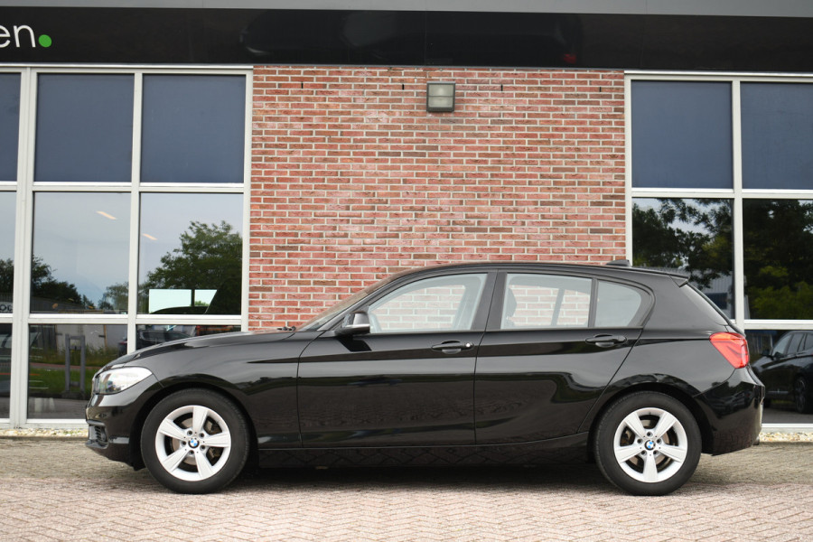 BMW 1-serie 116i 110pk Executive Navi Cruise Stoelverw PDC