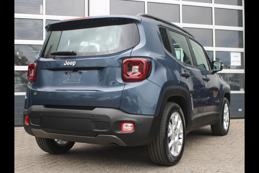 Jeep Renegade 1.5T e-Hybrid Altitude | MY24| Adapt. Cruise | Schuif/Kanteldak | Keyless | BSM | Navi | Apple Carplay | Uit voorraad leverbaar !