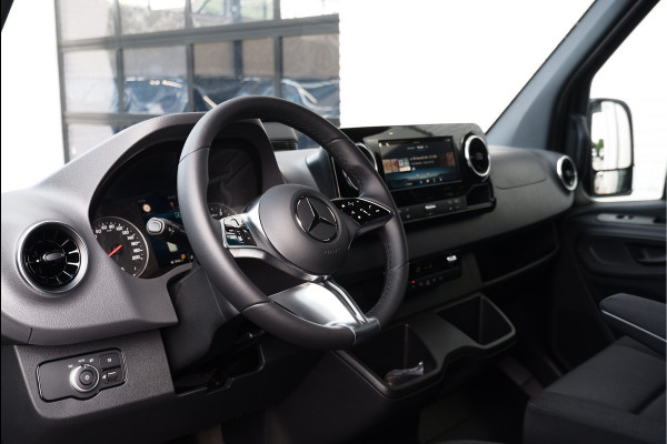 Mercedes-Benz Sprinter 317 CDI Aut / L2H2 / Led / Luchtv Stoel / Apple Carplay / 360 Camera / Vol Opties / NIEUW.