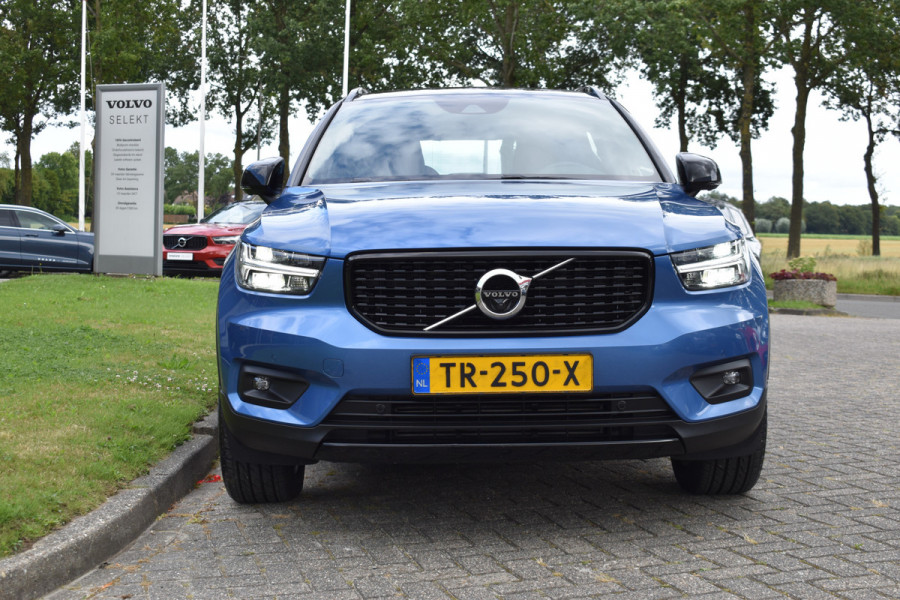 Volvo XC40 T4 190PK Automaat AWD R-Design | 360 Camera | 18 "LMV | Stoelverwarming | Blis | Stuurverwarming