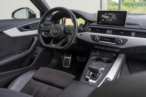 Audi A4 Limousine 40 TDI Quattro / 2x S-line/ Virtual Cockpit Plus/ Cruise Control/ Sportonderstel/ 140kW (191PK)