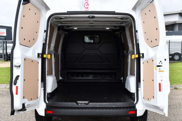 Ford Transit Custom Black & White Edition 340 2.0 TDCI L2H1 Camera, Automaat, Cruise, Carplay, Trekhaak, Stoelverm., PDC, 130 PK