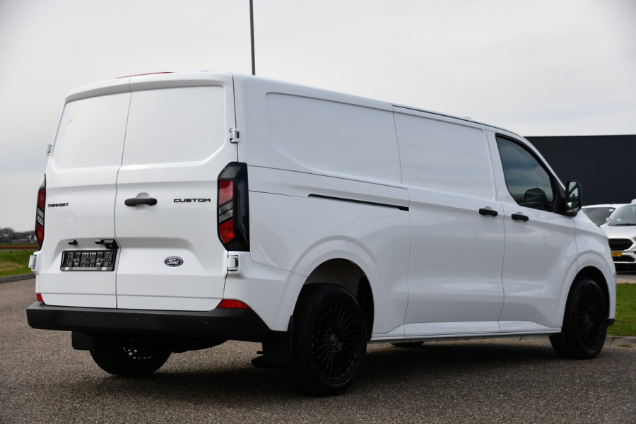 Ford Transit Custom 300 2.0 TDCI L2H1 Black & White Edition Camera, Cruise, Carpay, 136PK, Sensoren, Multimedia, UNIEK!