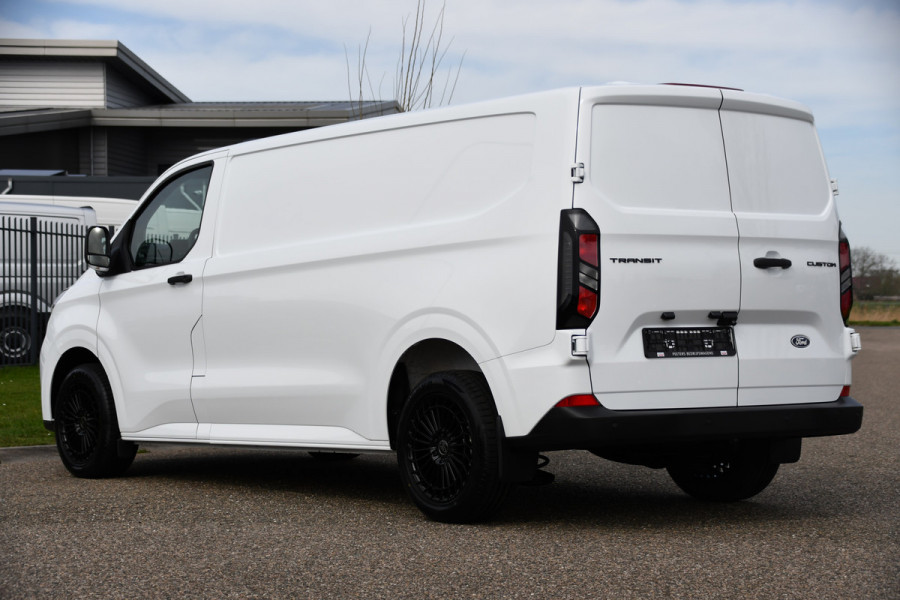 Ford Transit Custom 300 2.0 TDCI L2H1 Black & White Edition Camera, Cruise, Carpay, 136PK, Sensoren, Multimedia, UNIEK!