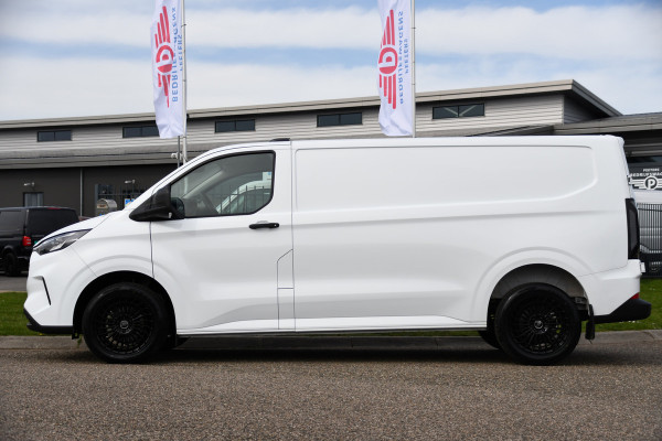 Ford Transit Custom 300 2.0 TDCI L2H1 Black & White Edition Camera, Cruise, Carpay, 136PK, Sensoren, Multimedia, UNIEK!