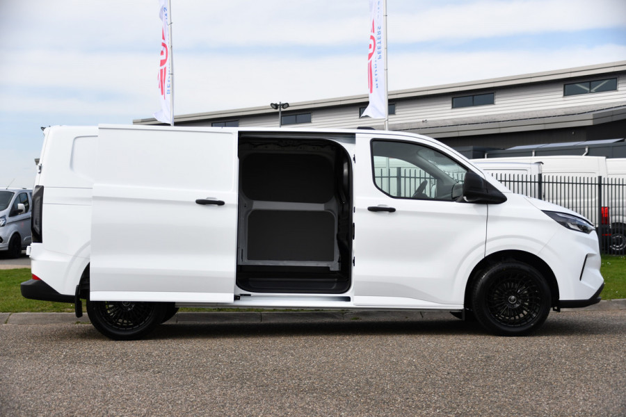 Ford Transit Custom 300 2.0 TDCI L2H1 Black & White Edition Camera, Cruise, Carpay, 136PK, Sensoren, Multimedia, UNIEK!