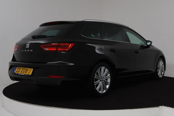 Seat León ST 1.5 TSI Xcellence Intense Automaat (NAVIGATIE, CAMERA, CARPLAY, PARKEERSENSOREN, 1e EIGENAAR, GOED ONDERHOUDEN)