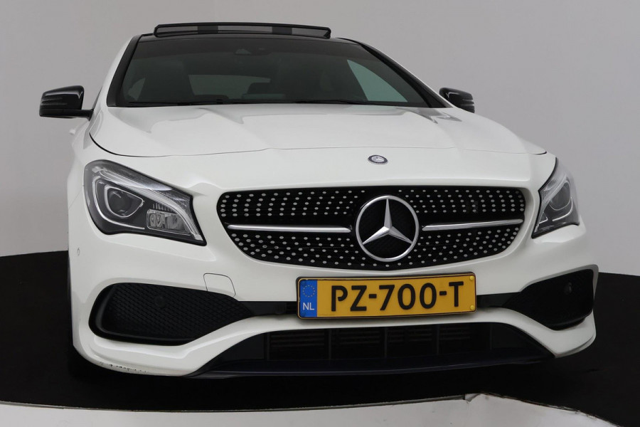 Mercedes-Benz CLA-Klasse 180 AMG Night Edition Plus Automaat (PANORAMADAK, SFEERVERLICHTING, STOELVERWARMING, GOED ONDERHOUDEN)