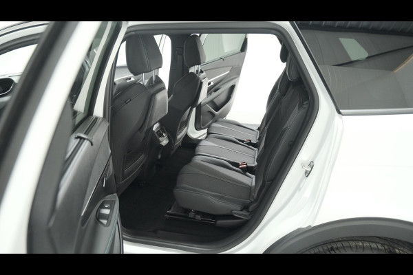 Peugeot 5008 PureTech 130 EAT8 Allure Pack Business | Navigatie | Camera | Parkeersensoren | Dodehoekdetectie