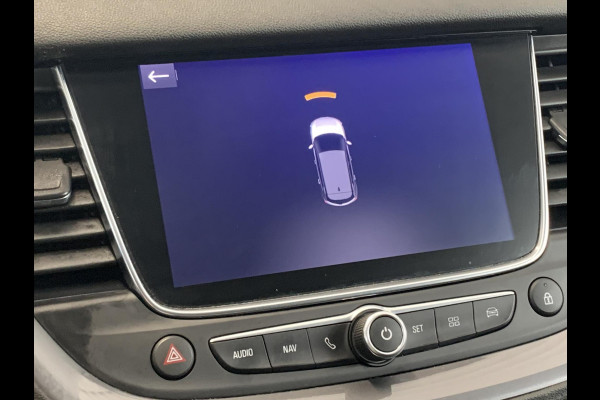 Opel Grandland X 1.2 Turbo Innovation Trekhaak | Navigatie | Parkeersensoren voor en achter | Elektrische kofferklep | Apple Carplay/Android auto | Keyless entry en start |