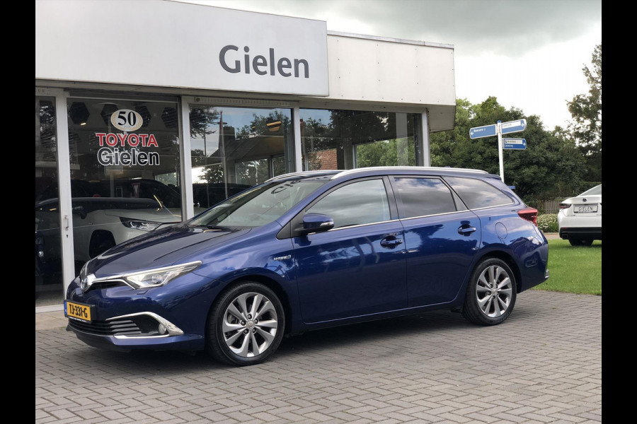 Toyota Auris 1.8 Touring Sports Hybrid Executive | Navigatie, Half leer, Stoelverwarming, Parkeersensoren, LED, DAB, 17inch, Keyless