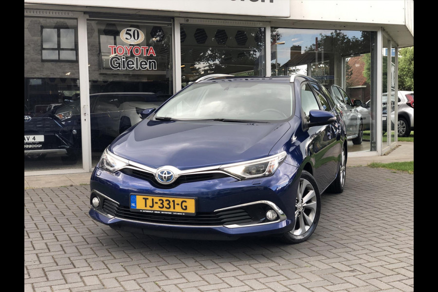 Toyota Auris 1.8 Touring Sports Hybrid Executive | Navigatie, Half leer, Stoelverwarming, Parkeersensoren, LED, DAB, 17inch, Keyless