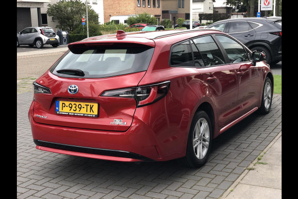 Toyota Corolla Touring Sports 1.8 Hybrid Active | Eerste eigenaar, Apple Carplay/Android Auto, Parkeercamera, Lichtmetalen velgen