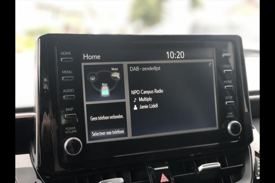 Toyota Corolla Touring Sports 1.8 Hybrid Active | Eerste eigenaar, Apple Carplay/Android Auto, Parkeercamera, Lichtmetalen velgen