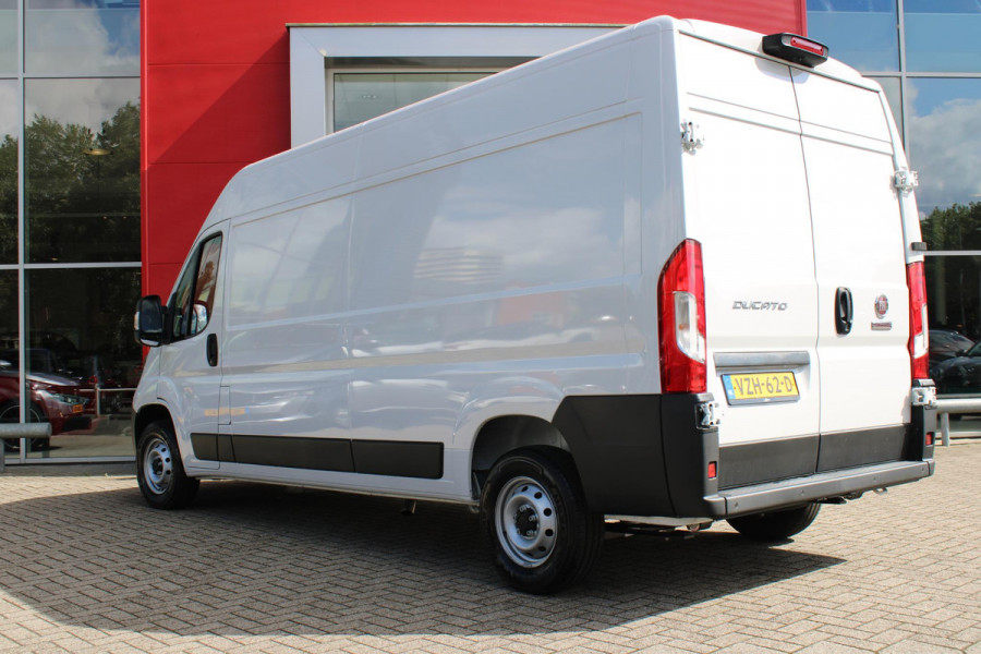 Fiat Ducato 33 2.2 MultiJet 140PK L3H2 | ACHTERUITRIJ CAMERA | APPLE CARPLAY/ANDROID AUTO | 3-ZITS | CRUISE CONTROL | CLIMATE CONTROL | DAB+ RADIO | NIEUWE BUS! |