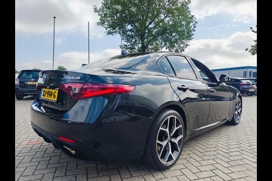 Alfa Romeo Giulia 2.0T Super Veloce Pack