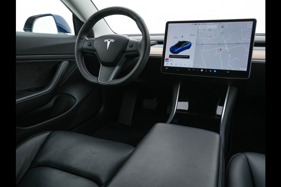 Tesla Model 3 Standard RWD Plus 60 kWh [ 3-Fase ] (INCL-BTW) Aut. *PANO | AUTO-PILOT | NAPPA-VOLLEDER | KEYLESS | FULL-LED | MEMORY-PACK | SURROUND-VIEW | DAB | APP-CONNECT | VIRTUAL-COCKPIT | LANE-ASSIST | COMFORT-SEATS | 18"ALU*