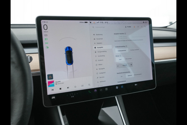 Tesla Model 3 Standard RWD Plus 60 kWh [ 3-Fase ] (INCL-BTW) Aut. *PANO | AUTO-PILOT | NAPPA-VOLLEDER | KEYLESS | FULL-LED | MEMORY-PACK | SURROUND-VIEW | DAB | APP-CONNECT | VIRTUAL-COCKPIT | LANE-ASSIST | COMFORT-SEATS | 18"ALU*