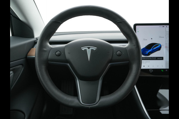 Tesla Model 3 Standard RWD Plus 60 kWh [ 3-Fase ] (INCL-BTW) Aut. *PANO | AUTO-PILOT | NAPPA-VOLLEDER | KEYLESS | FULL-LED | MEMORY-PACK | SURROUND-VIEW | DAB | APP-CONNECT | VIRTUAL-COCKPIT | LANE-ASSIST | COMFORT-SEATS | 18"ALU*