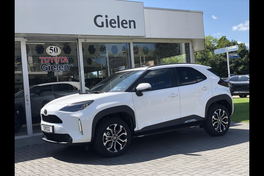 Toyota Yaris Cross 1.5 Hybrid 130PK First Edition Plus | Stoel + Stuurverwarming, Apple CarPlay, Keyless, 17inch, Groot scherm