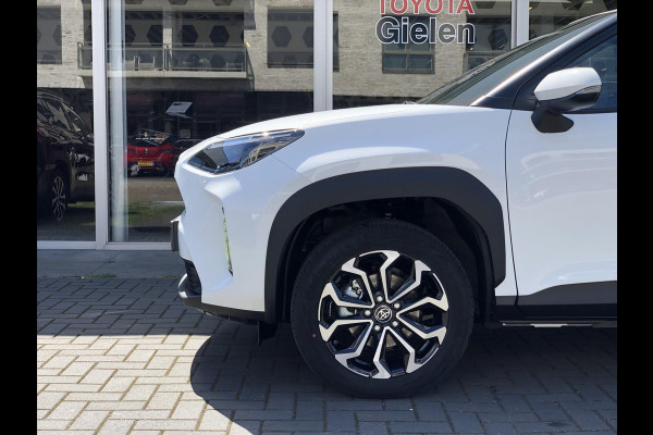 Toyota Yaris Cross 1.5 Hybrid 130PK First Edition Plus | Stoel + Stuurverwarming, Apple CarPlay, Keyless, 17inch, Groot scherm