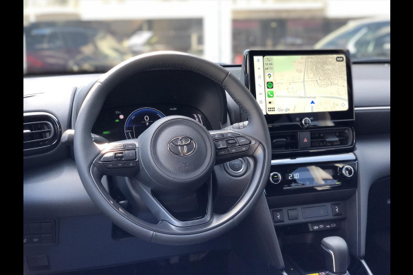 Toyota Yaris Cross 1.5 Hybrid 130PK First Edition Plus | Stoel + Stuurverwarming, Apple CarPlay, Keyless, 17inch, Groot scherm