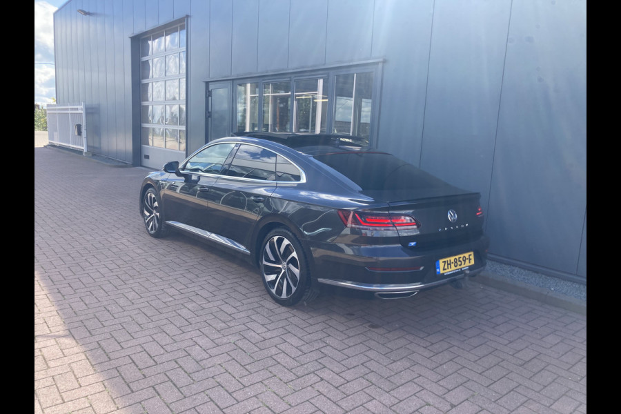 Volkswagen Arteon 2.0 TSi 190pk DSG Business R-Line SCHUIFDAK/VIRTUAL/DODEHOEK/CARPLAY/CAMERA/19INCH/TREKHAAKWEGKLAPBAAR