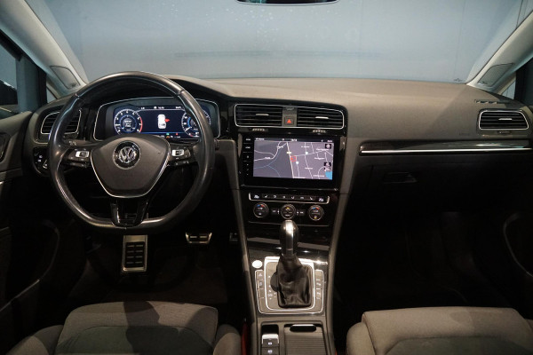 Volkswagen GOLF Variant 1.5 TSI Highline 150PK + VIRTUAL COCKPIT / PANORAMA / ADAPTIEVE CRUISE