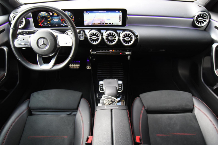 Mercedes-Benz A-Klasse 200 AMG/PANO/NIGHT/SFEER/CAMERA/VOL