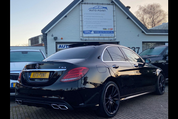 Mercedes-Benz C-Klasse 63 AMG V8 BITURBO PANO/HEADUP/BURMESTER/SFEER