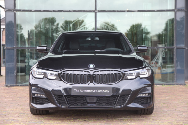 BMW 3-serie 320i High Executive M-Sport/Hifi/adaptievecruisecontrol