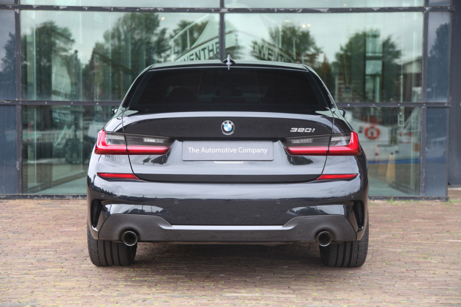 BMW 3-serie 320i High Executive M-Sport/Hifi/adaptievecruisecontrol