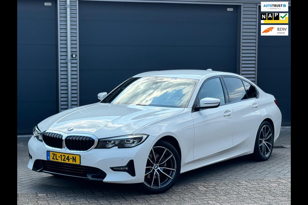 BMW 3-serie 320i AUTOMAAT EXECUTIVE SPORT EDITION, 32000 KM, NL-AUTO NAP, ACHTERUITRIJCAMERA, VELE OPTIES