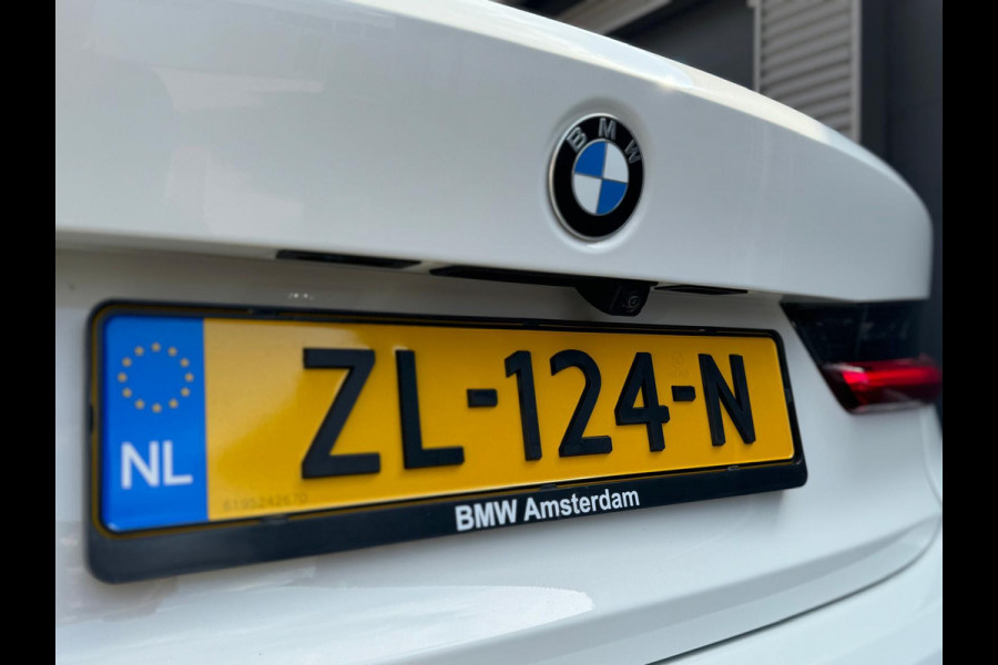 BMW 3-serie 320i AUTOMAAT EXECUTIVE SPORT EDITION, 32000 KM, NL-AUTO NAP, ACHTERUITRIJCAMERA, VELE OPTIES