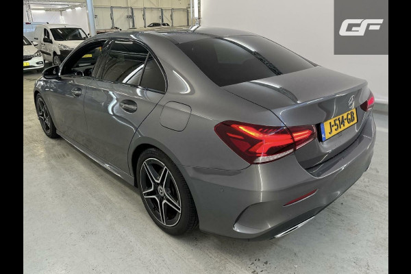 Mercedes-Benz A-Klasse 200 Limousine AMG Nightpakket Pano NAP