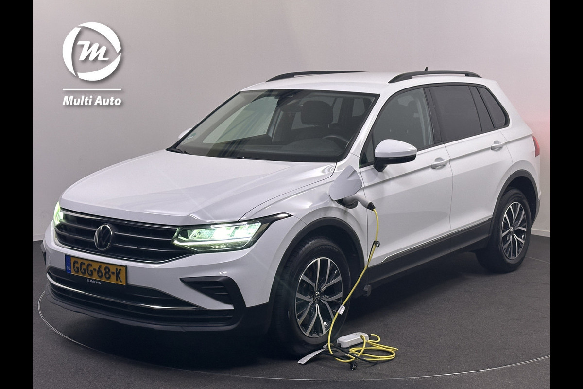 Volkswagen Tiguan 1.4 TSI eHybrid Plug In Hybrid 245pk | Adaptive Cruise | IQ Drive | Apple Carplay | LED Koplampen | Stuur / Stoelverwaming | DAB | Virtual |