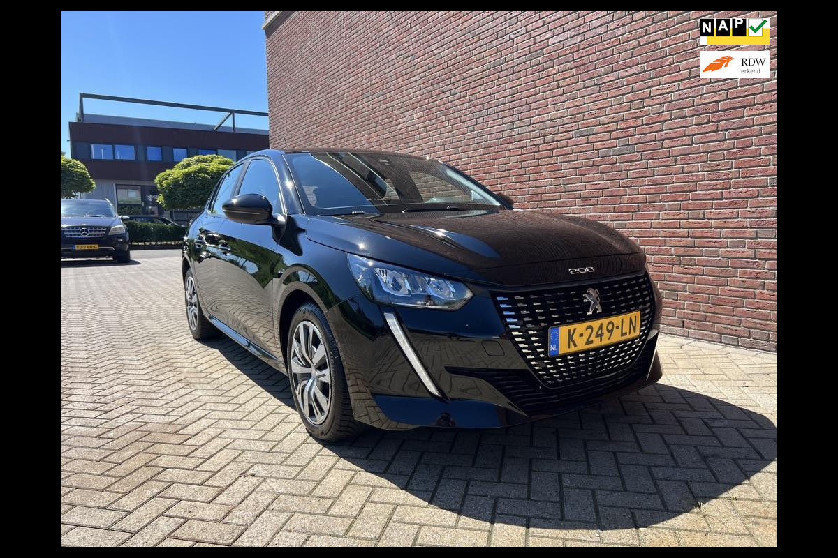 Peugeot 208 1.2 PureTech Blue Lease Active, Navigatie, Apple Carplay, LM-velgen, Park Distance Control, 1e eig en boekjes aanwezig